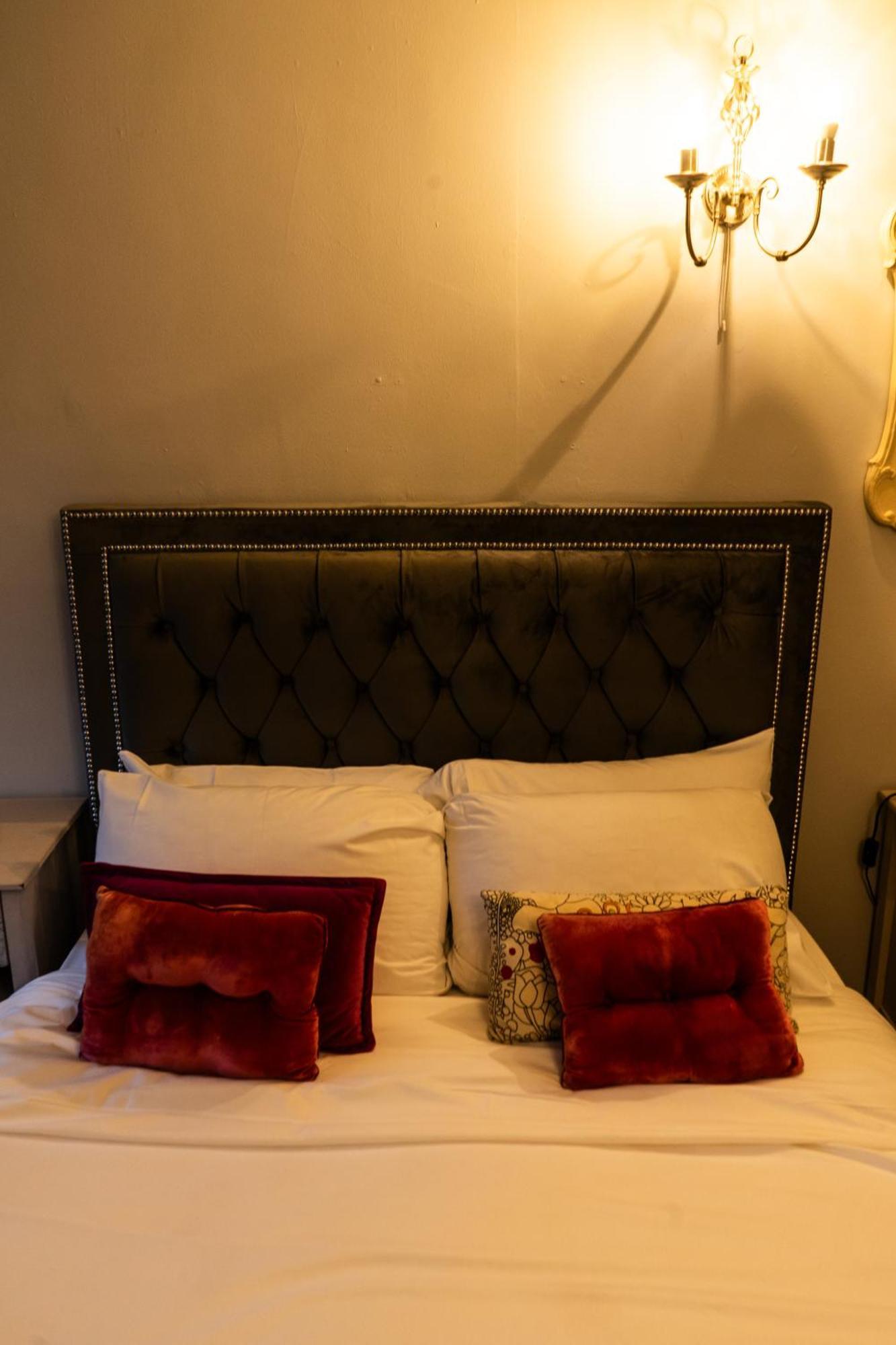 The Lodge At Carlton Tavern Free Parking York Dış mekan fotoğraf